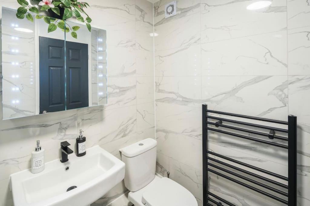 Smart Living Sophisticated Style - Photo Id Required *