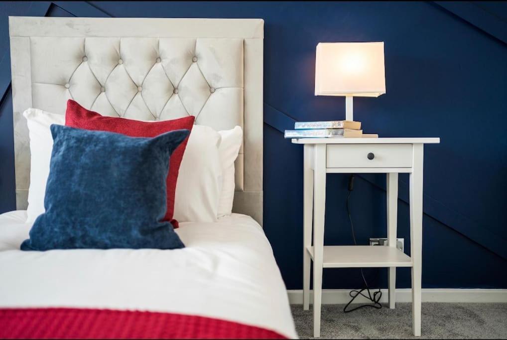 Smart Living Sophisticated Style - Photo Id Required