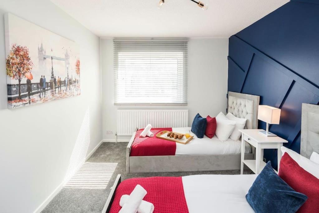 Smart Living Sophisticated Style - Photo Id Required *