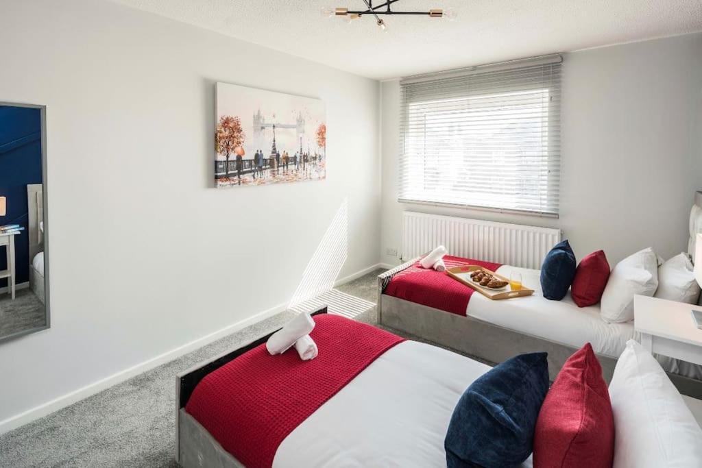 Smart Living Sophisticated Style - Photo Id Required Londra