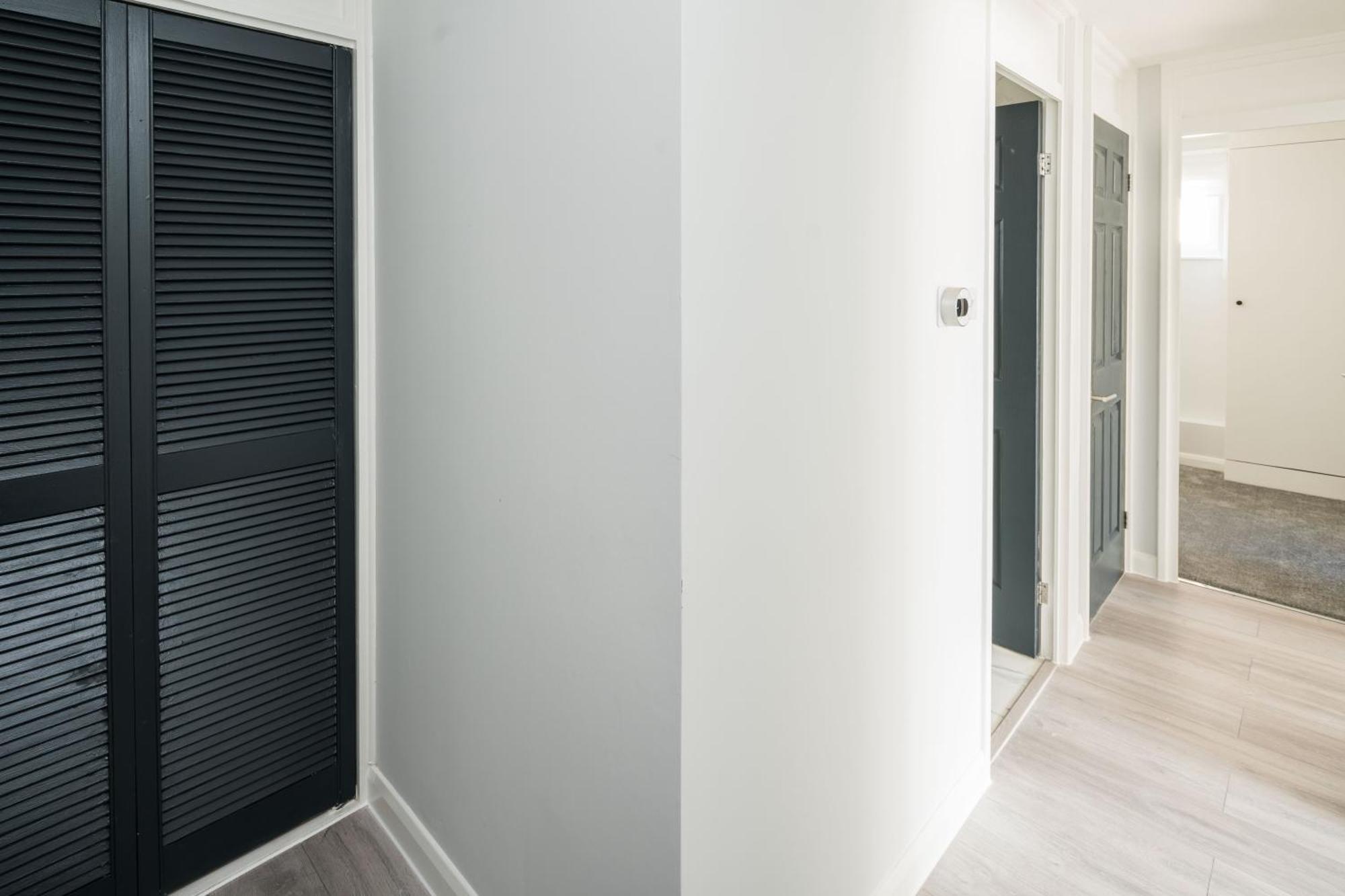 Smart Living Sophisticated Style - Photo Id Required Londra